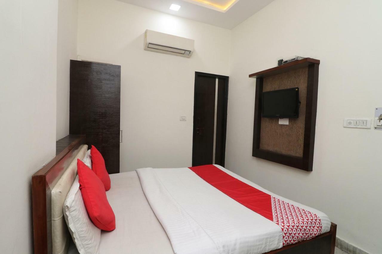 Oyo 24723 Hotel Atul Palace Agra  Eksteriør bilde
