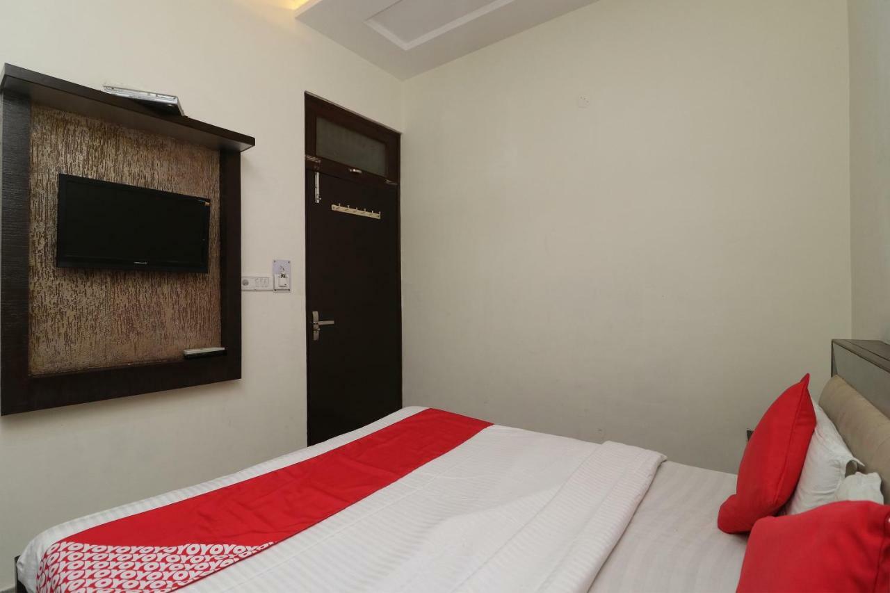 Oyo 24723 Hotel Atul Palace Agra  Eksteriør bilde