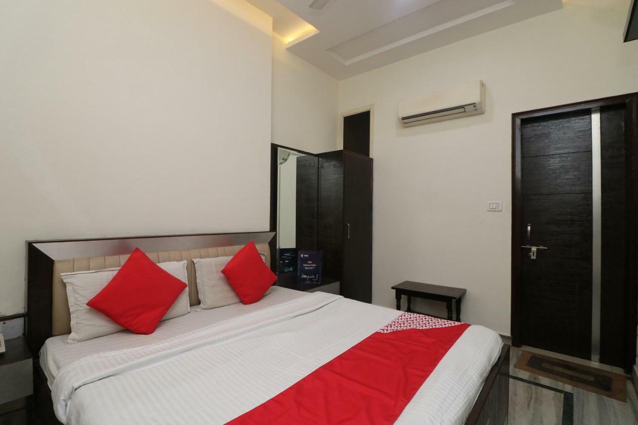 Oyo 24723 Hotel Atul Palace Agra  Eksteriør bilde