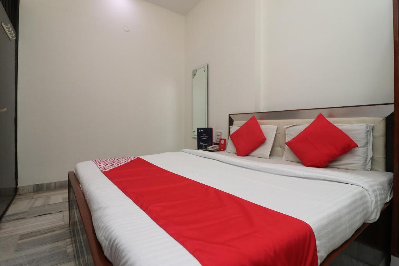Oyo 24723 Hotel Atul Palace Agra  Eksteriør bilde