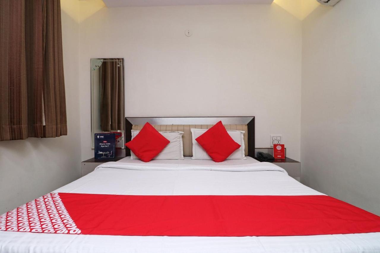 Oyo 24723 Hotel Atul Palace Agra  Eksteriør bilde