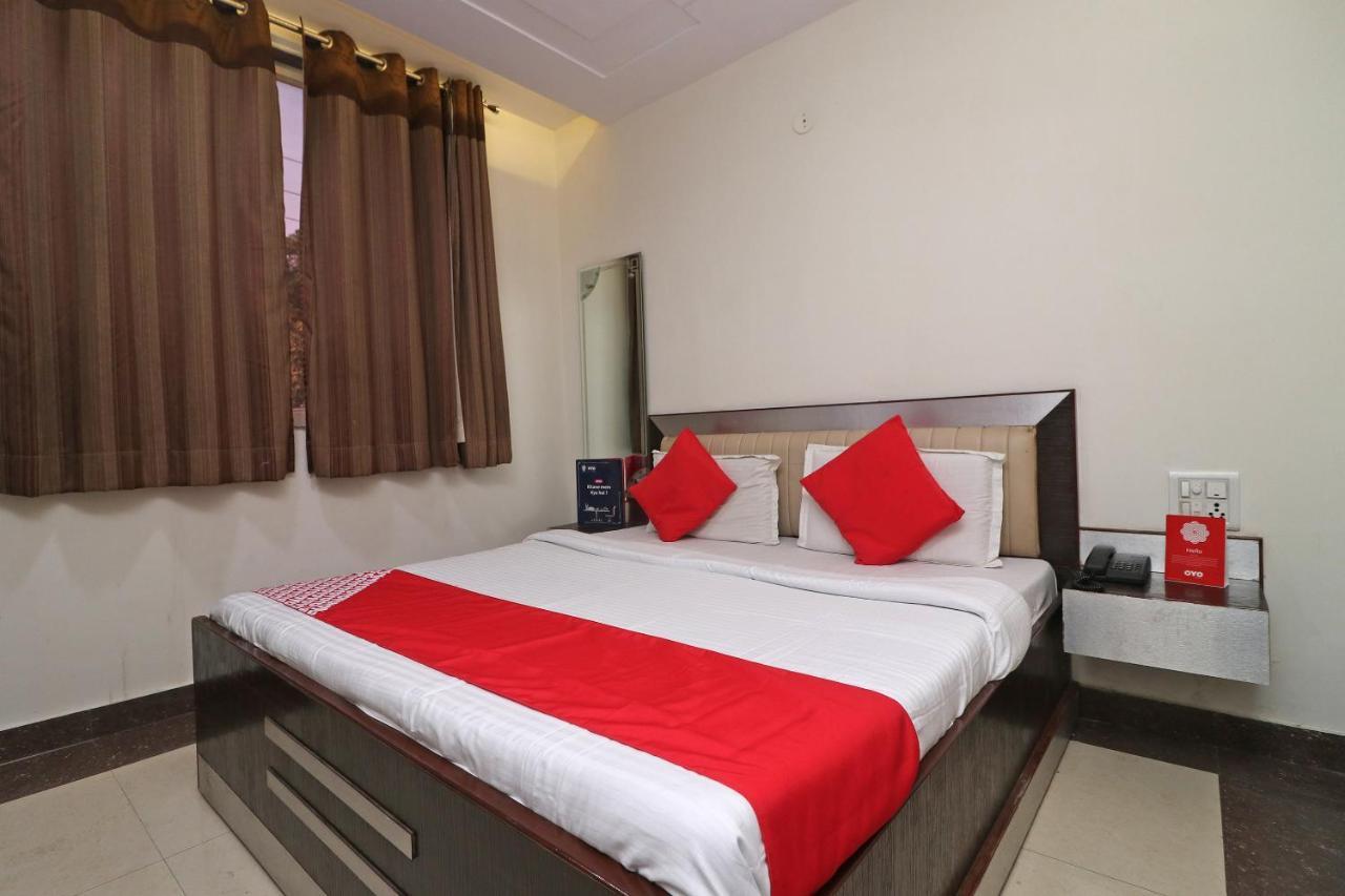 Oyo 24723 Hotel Atul Palace Agra  Eksteriør bilde